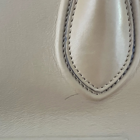 Celine Medium Luggage Phantom Handbag 👜🤎 - Picture 5 of 12